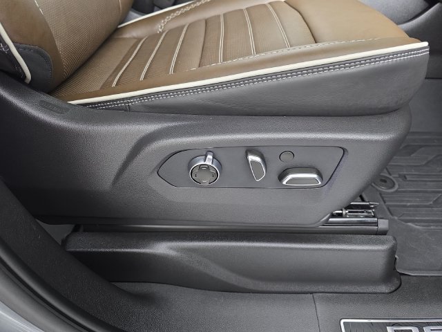 Used 2026 Sterling Metallic GMC Denali Ultimate image 34