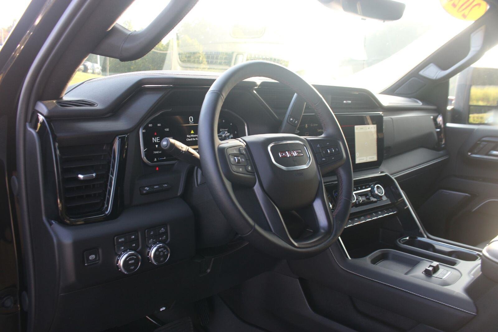 Used 2026 Onyx Black GMC AT4X image 17