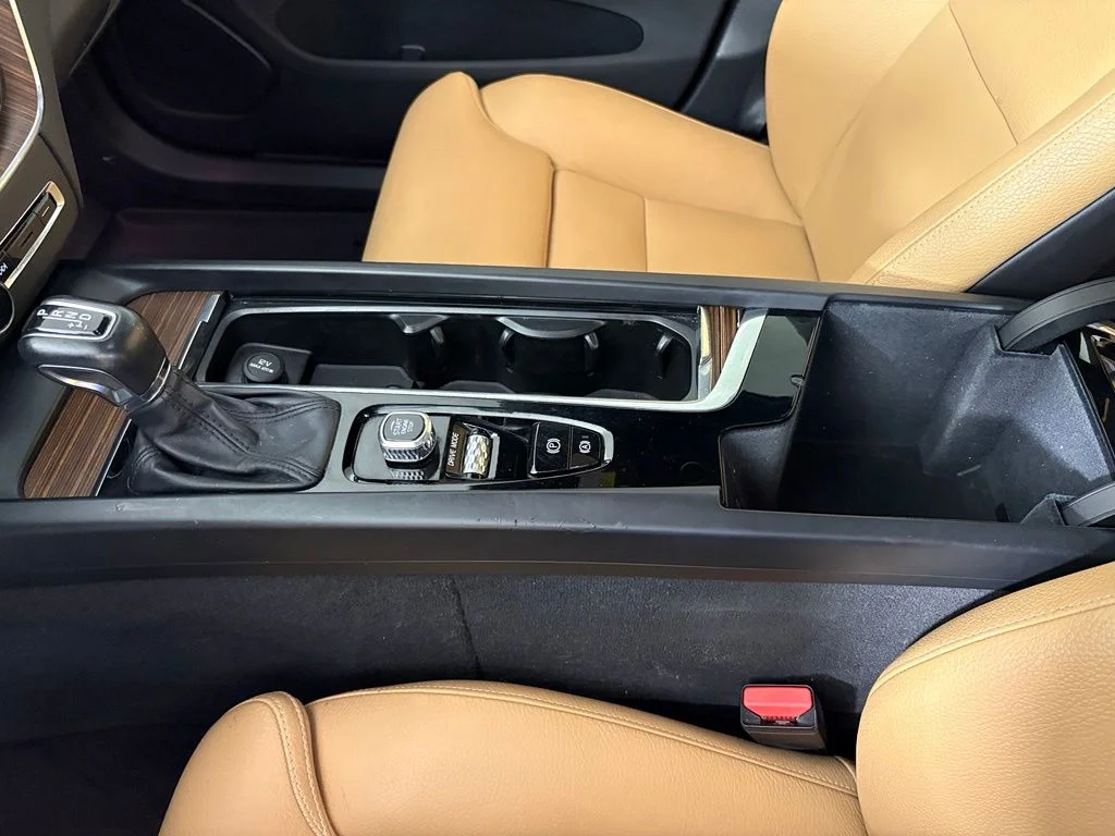 Used 2020 Gray Volvo T6 Inscription image 30