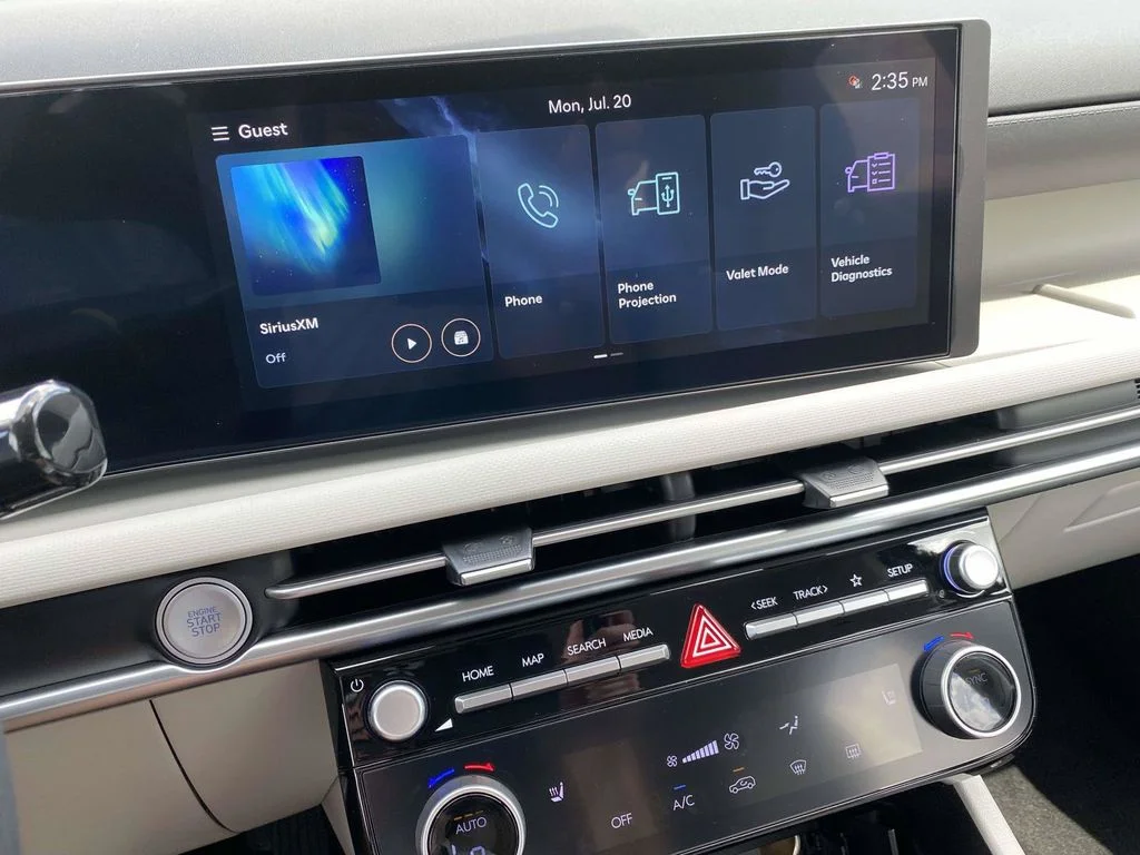 New 2026 Gray Hyundai SEL Plus image 17