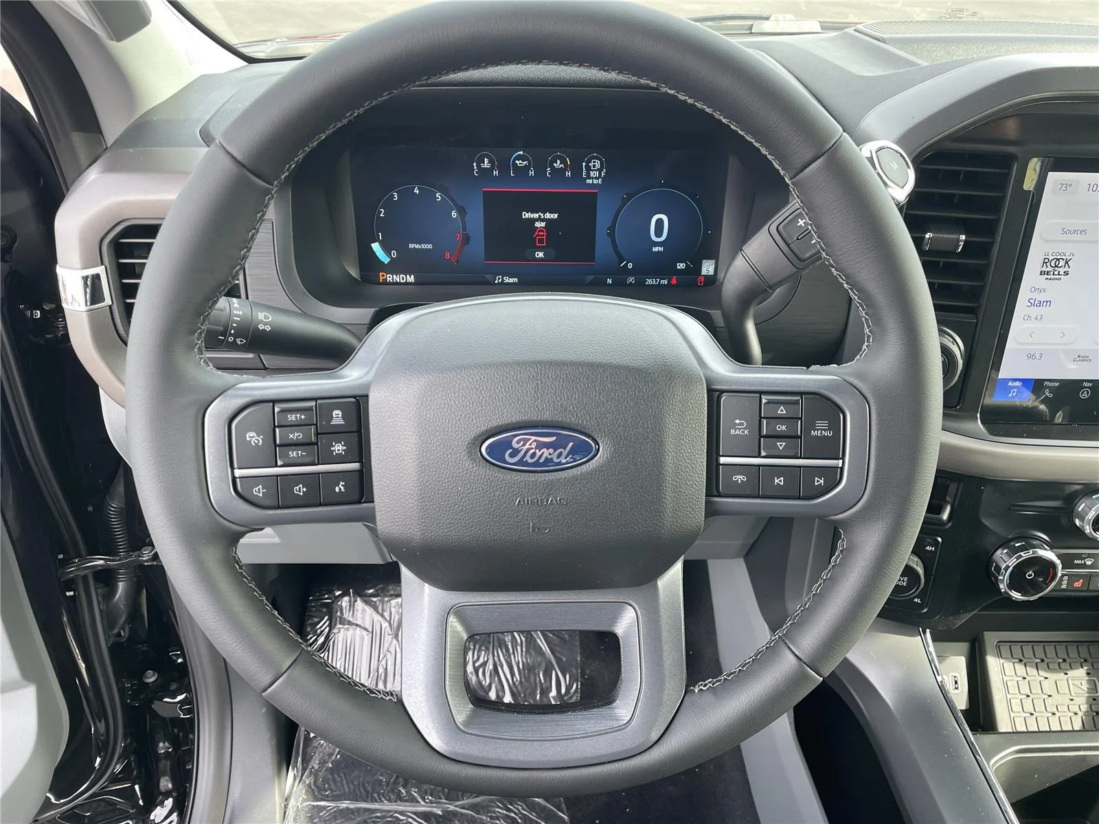 New 2026 Agate Black Metallic Ford XLT image 16