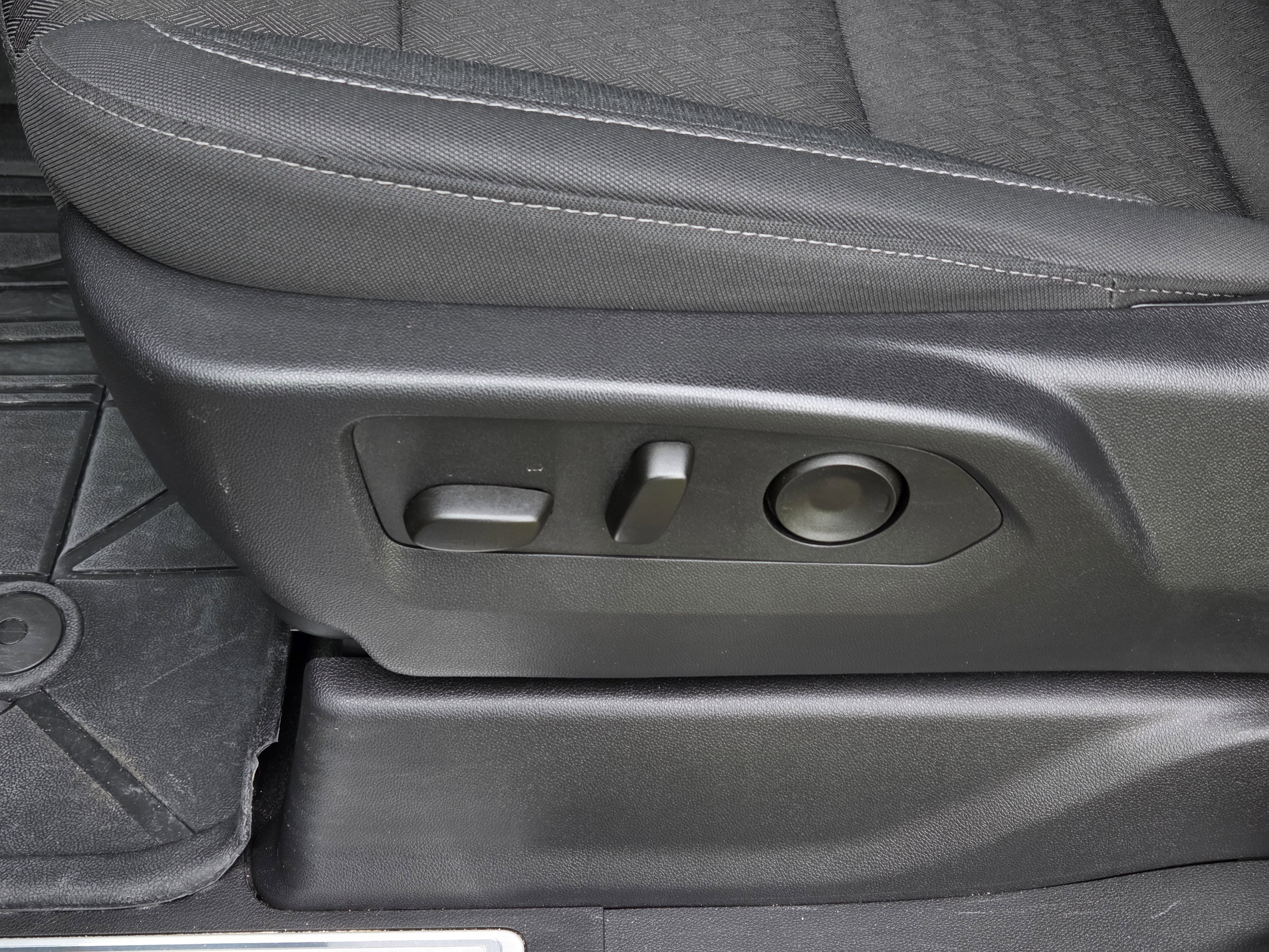 New 2026 Cypress Gray Chevrolet LT image 17