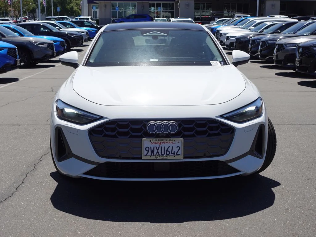 Certified Used 2025 White Audi 2.0T Premium image 4