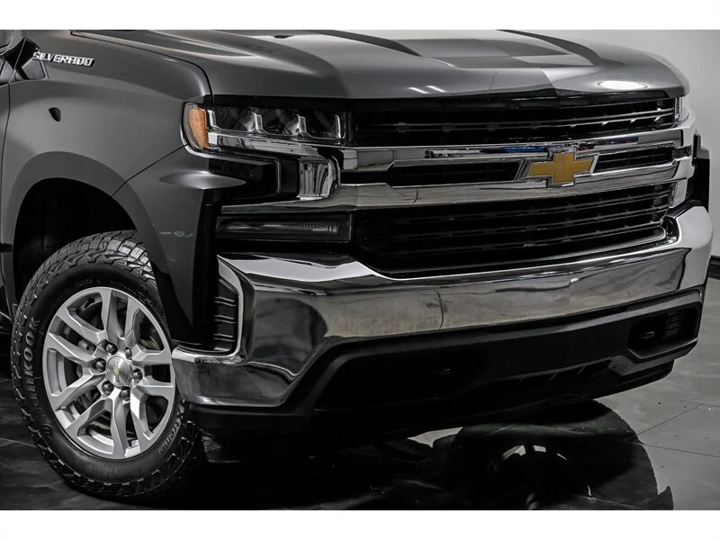 Used 2019 Black Chevrolet LT image 2