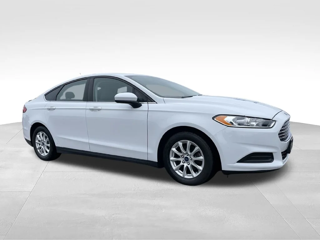 Used 2016 Ford Fusion S with VIN 3FA6P0G79GR276492 for sale in Beaver Dam, WI