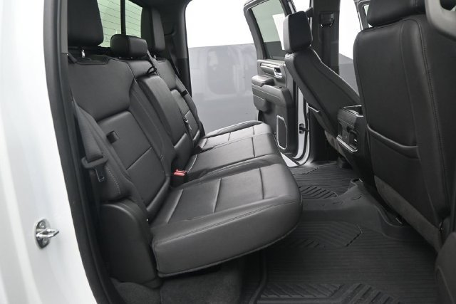 Used 2024 Summit White Chevrolet LT image 15