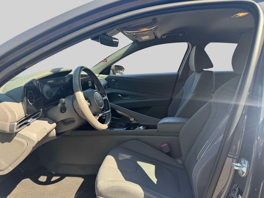 Used 2023 Gray Hyundai SEL image 16