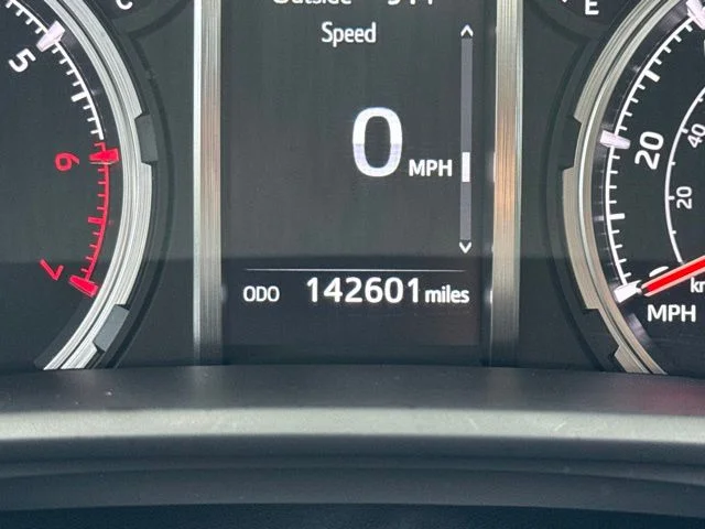 Used 2020 Gray Toyota Venture image 30