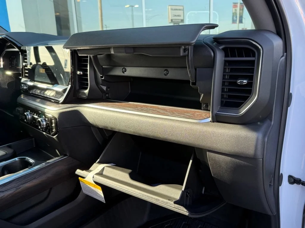 New 2026 Glacier White Tricoat GMC SLT image 16