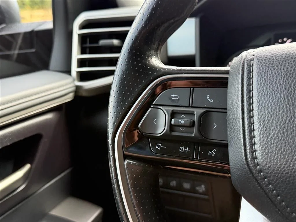 Used 2023 Black Toyota SR5 image 17