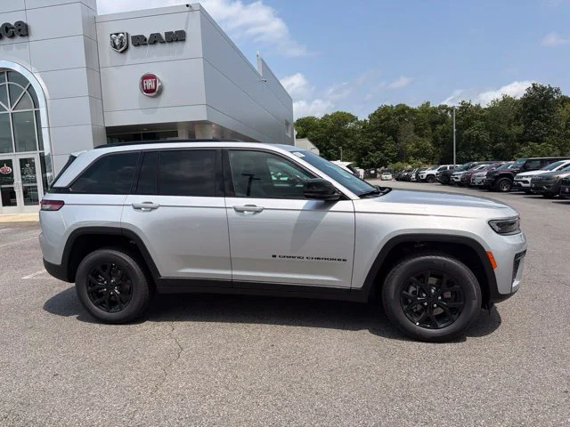 New 2026 Silver Jeep Altitude image 2