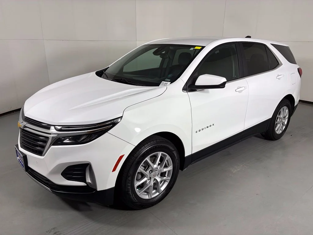 Used 2024 White Chevrolet LT image 4