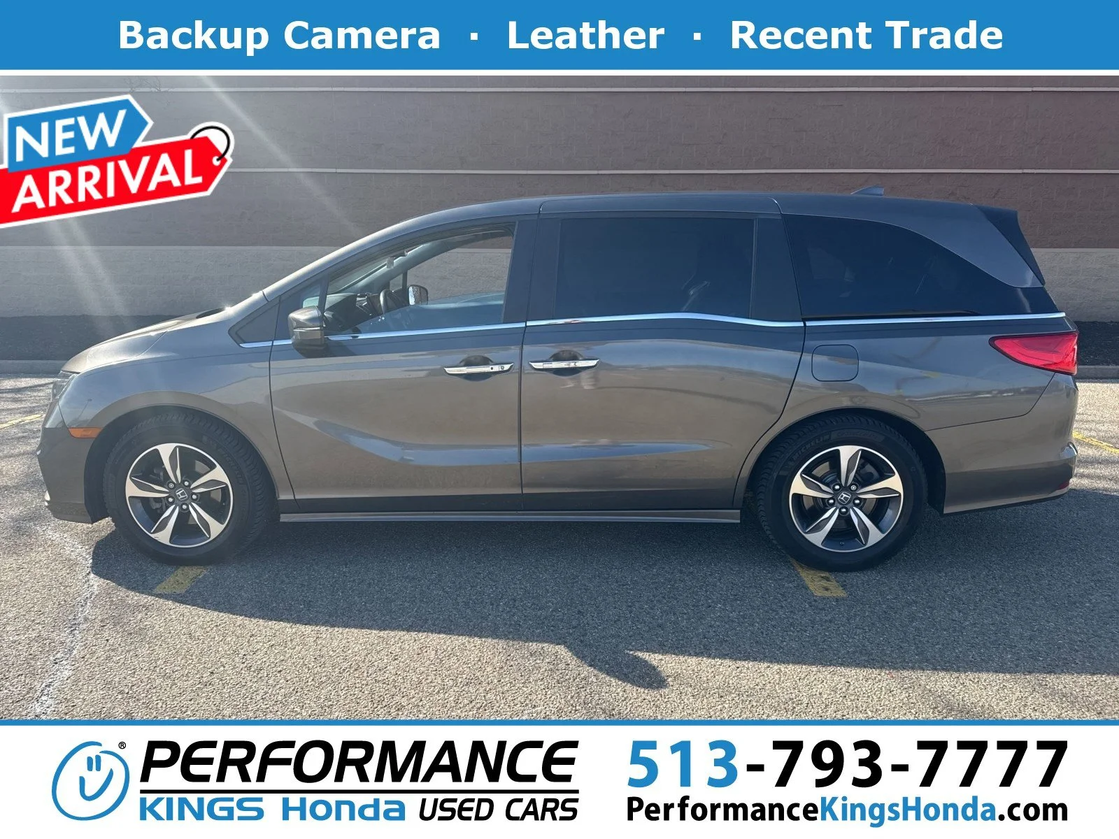 2018 Honda Odyssey Touring's photo