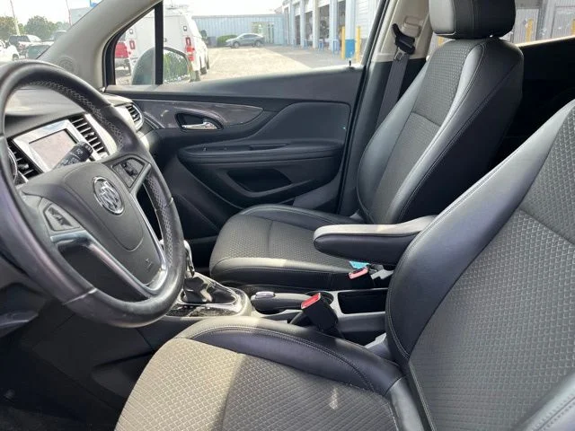 Used 2022 Black Buick Preferred image 7
