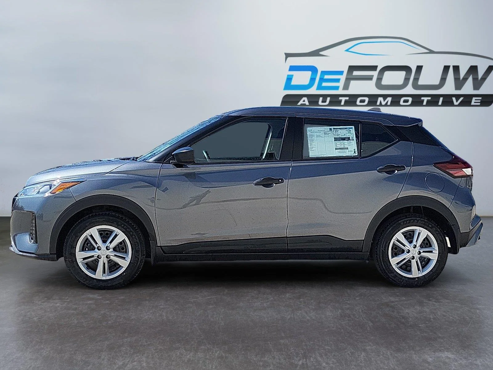 Certified Used 2025 Gun Metallic Nissan S image 6