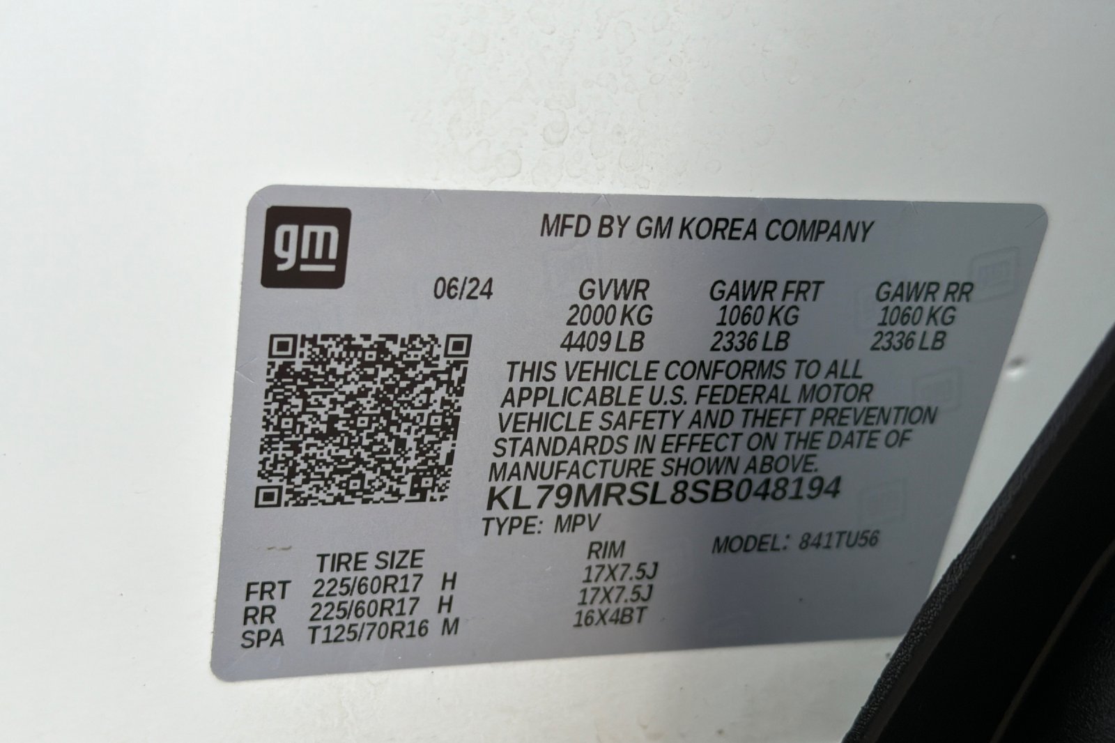 Used 2025 Summit White Chevrolet LT image 29
