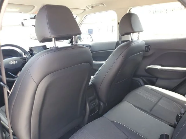 Used 2025 White Hyundai Limited image 8