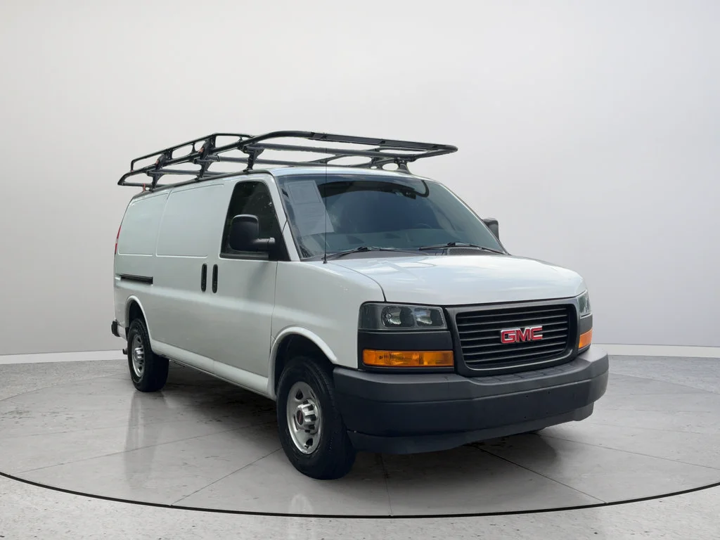 2022 GMC Savana 2500's photo