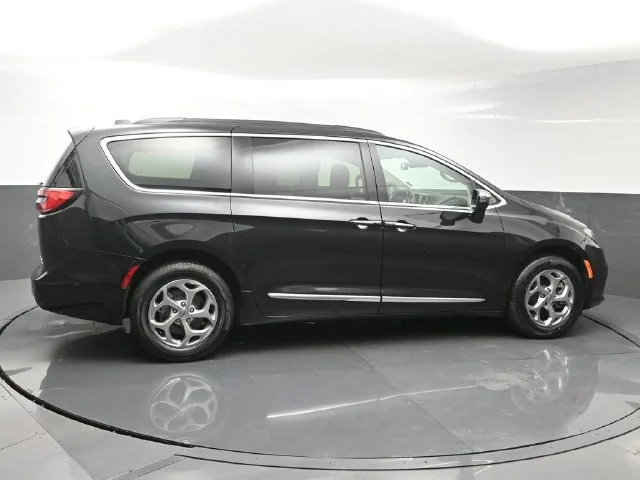 Used 2023 Black Chrysler Limited image 8