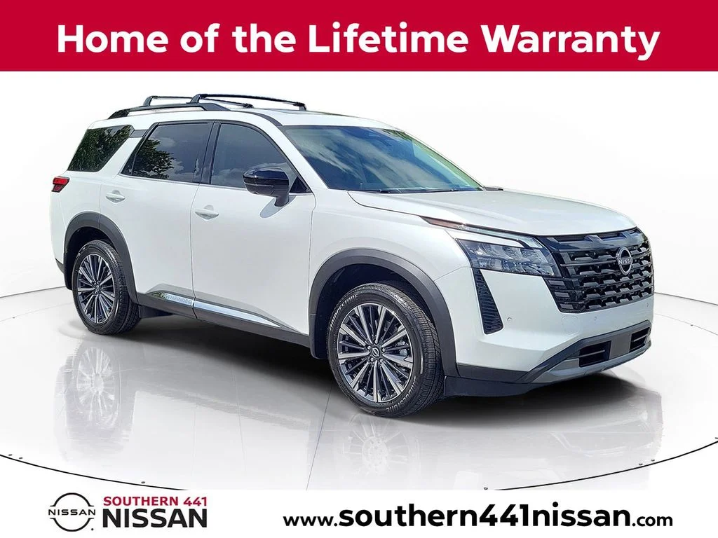 New 2026 White Nissan Platinum image 1