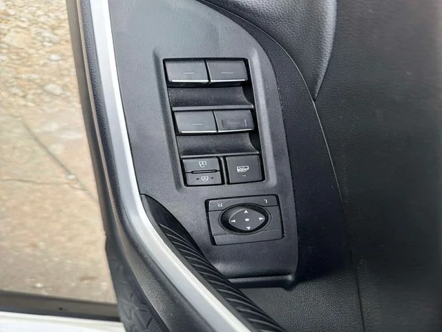 Used 2024 White Toyota XLE image 19
