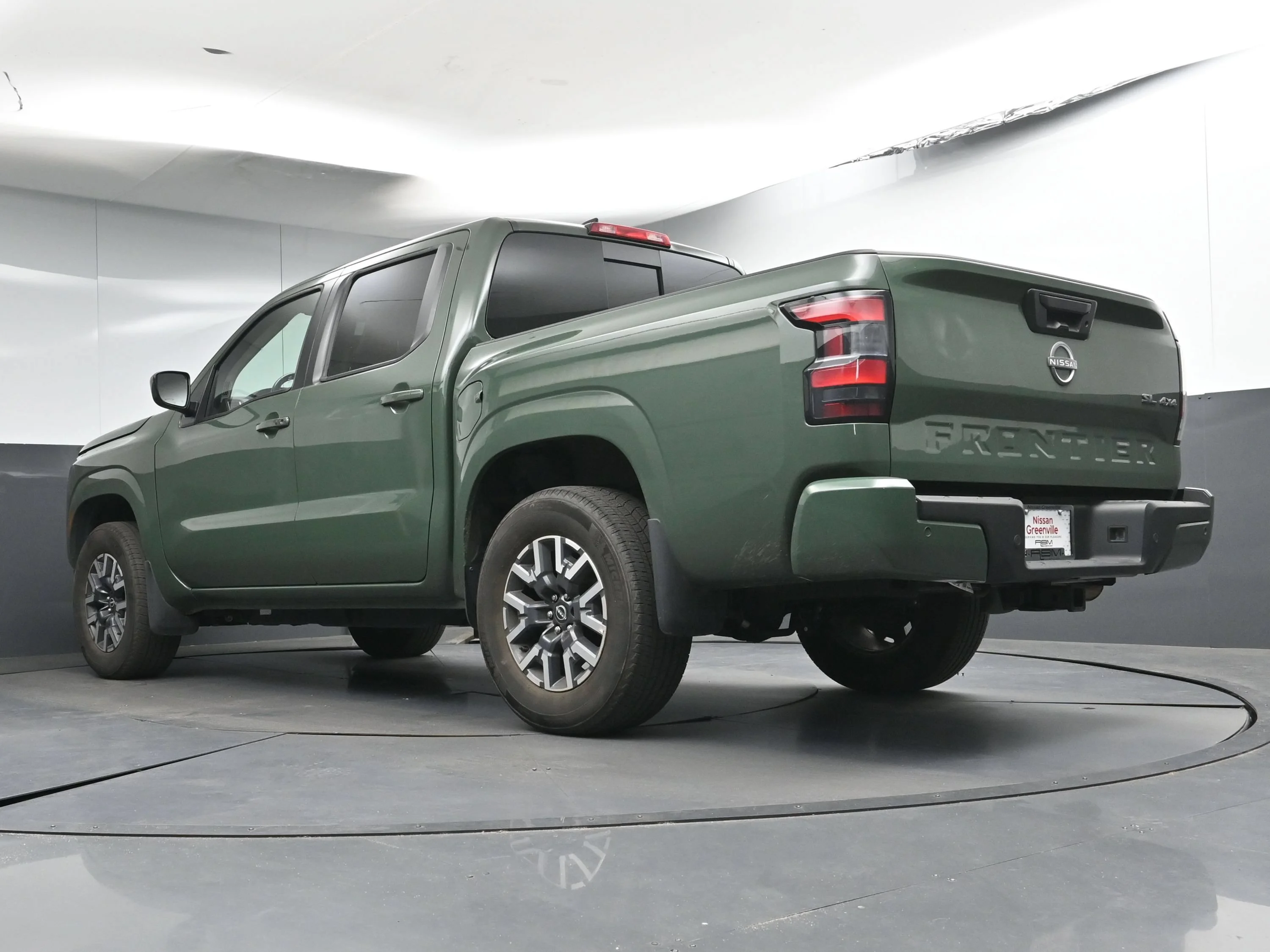 Certified Used 2024 Tactical Green Metallic Nissan SL image 30