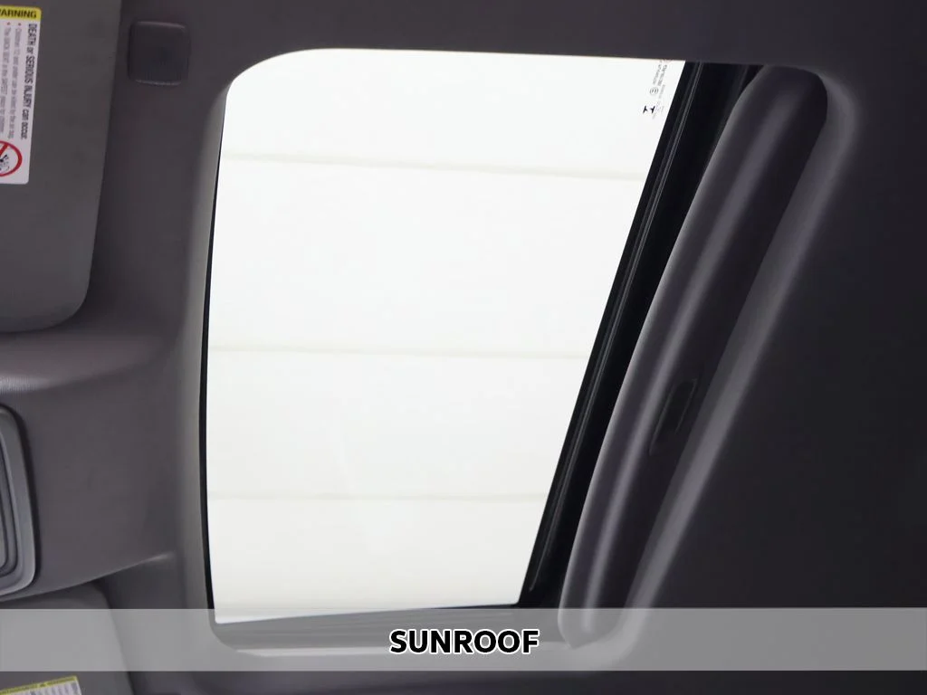 Used 2022 Summit White Chevrolet LTZ image 4