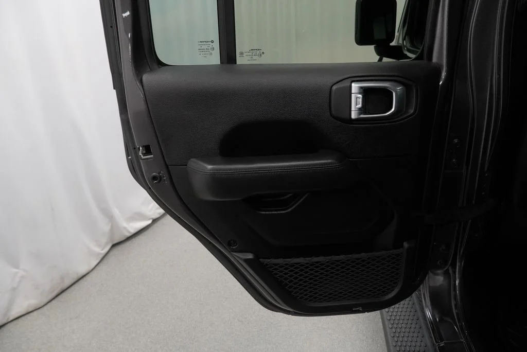 Used 2021 Gray Jeep Unlimited Sahara Altitude image 43