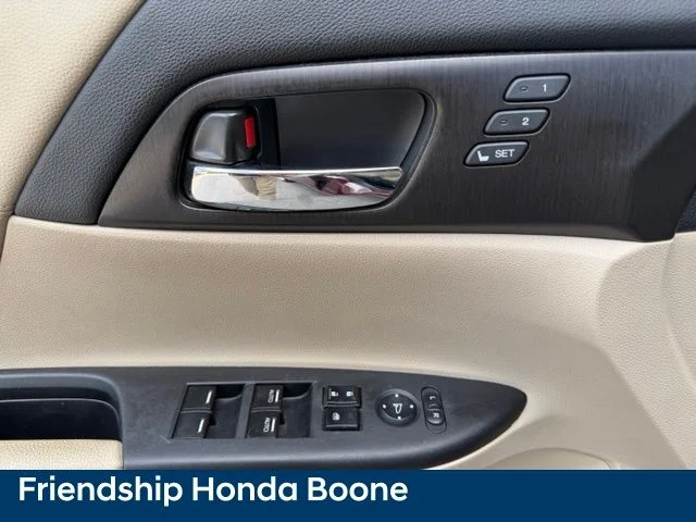 Used 2013 Red Honda EX-L image 15