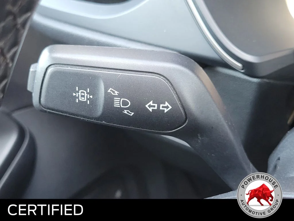 Used 2022 White Ford SEL image 31