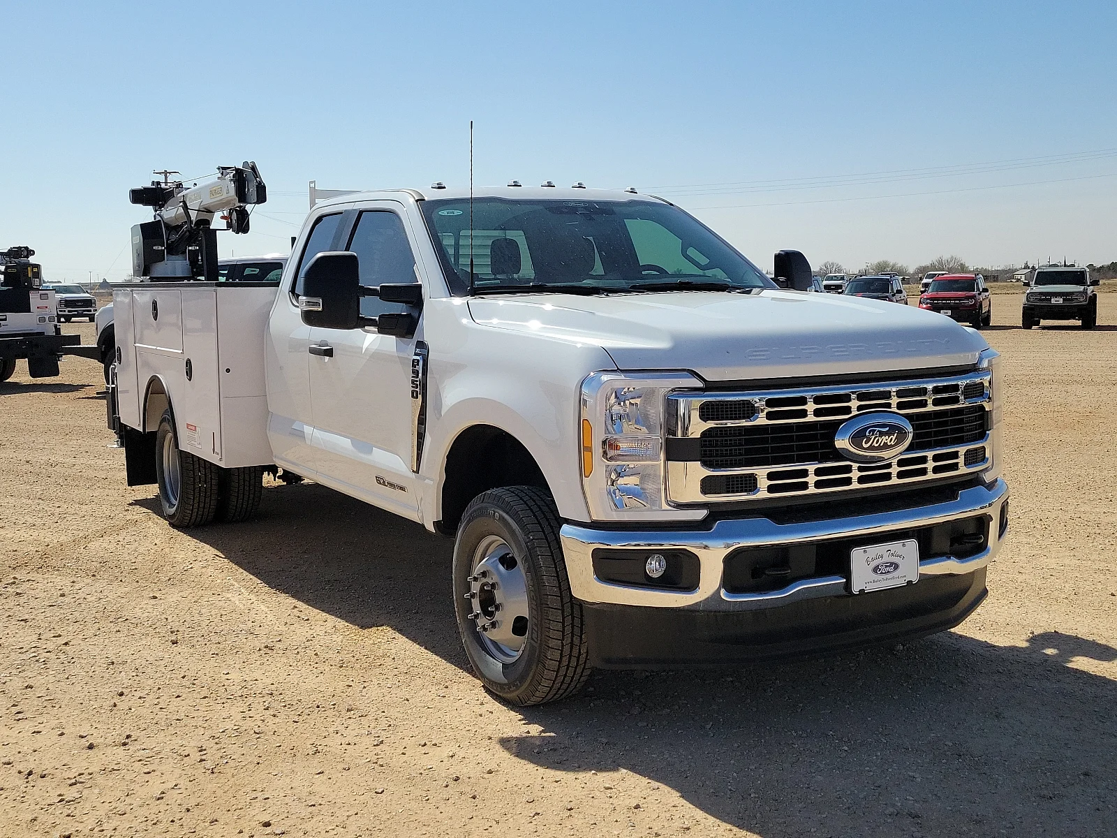 New 2025 Oxford White Ford XL image 1