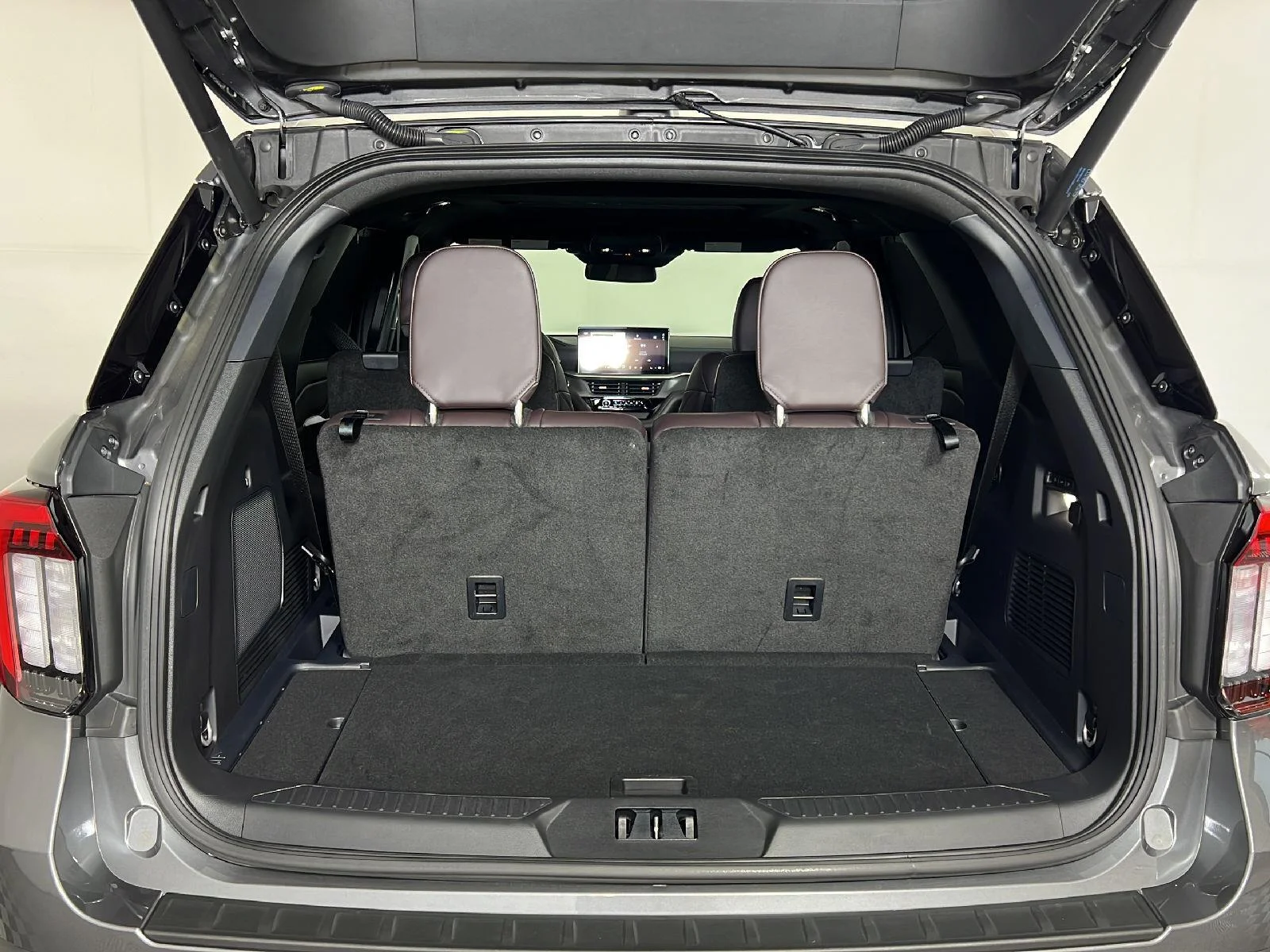 Used 2025 Carbonized Gray Ford Platinum image 20