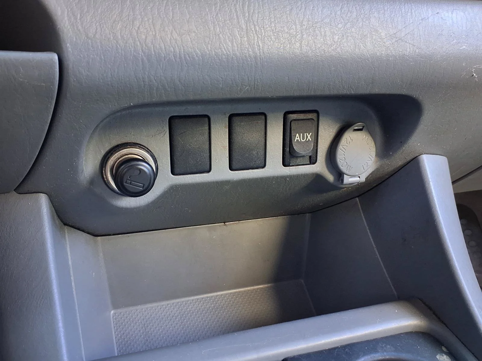 Used 2010 Silver Streak Mica Toyota  image 10