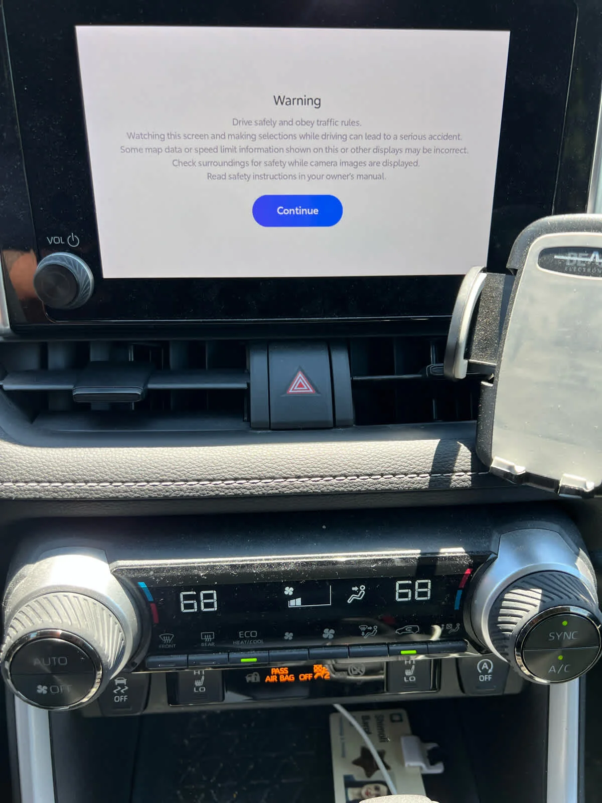 Used 2023 Ice Cap Toyota XLE image 10