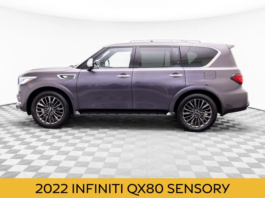 Used 2022 Gray INFINITI Sensory image 2