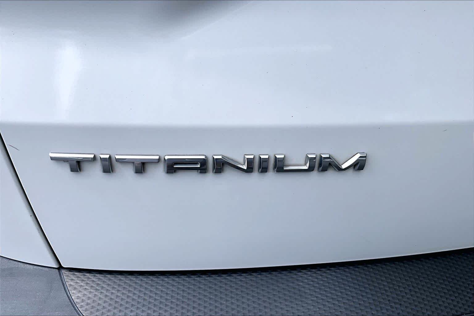 Used 2020 Star White Metallic Tri-Coat Ford Titanium Hybrid image 30