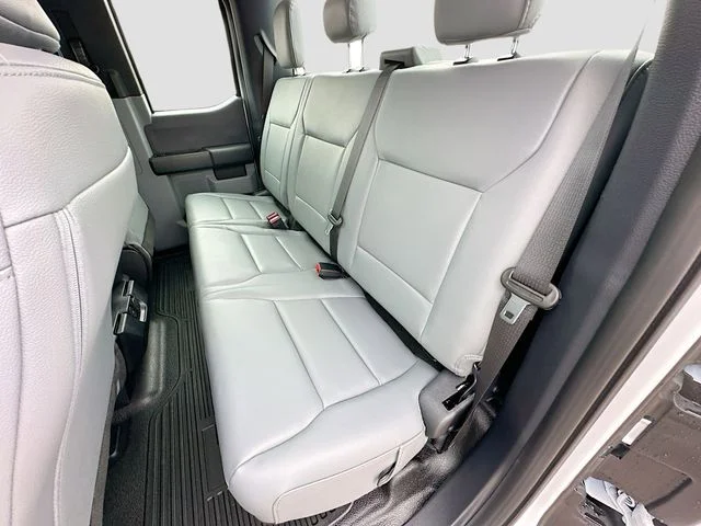 New 2026 Oxford White Ford XL image 16