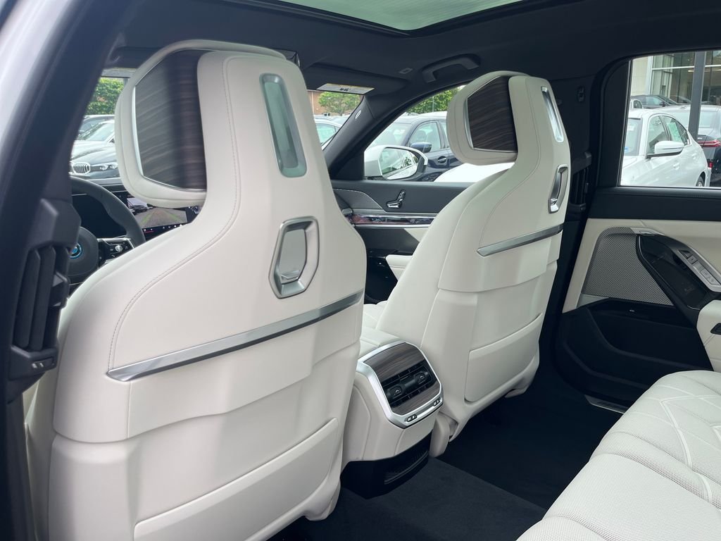 Used 2026 White Metallic BMW eDrive50 image 26