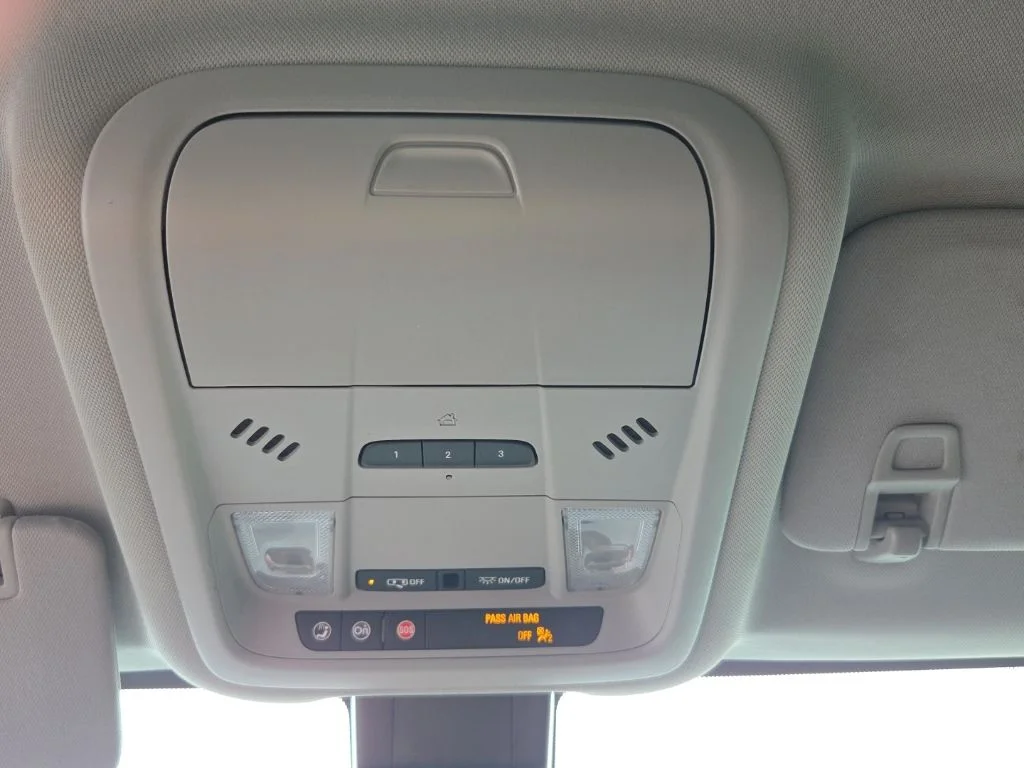 2023 GMC Terrain SLT - Photo 43
