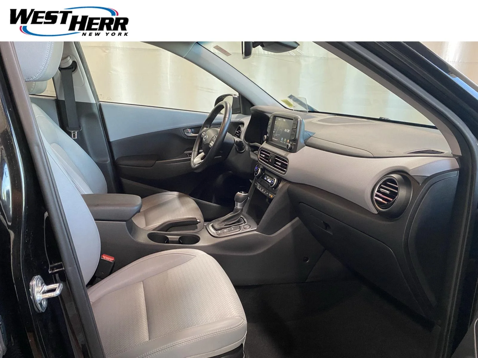 Used 2019 Ultra Black Pearl Hyundai Ultimate image 12