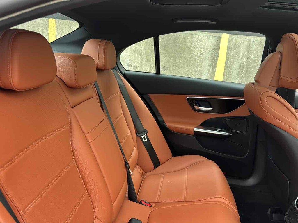 Used 2023 Polar White Mercedes-Benz 4MATIC® Sedan image 17