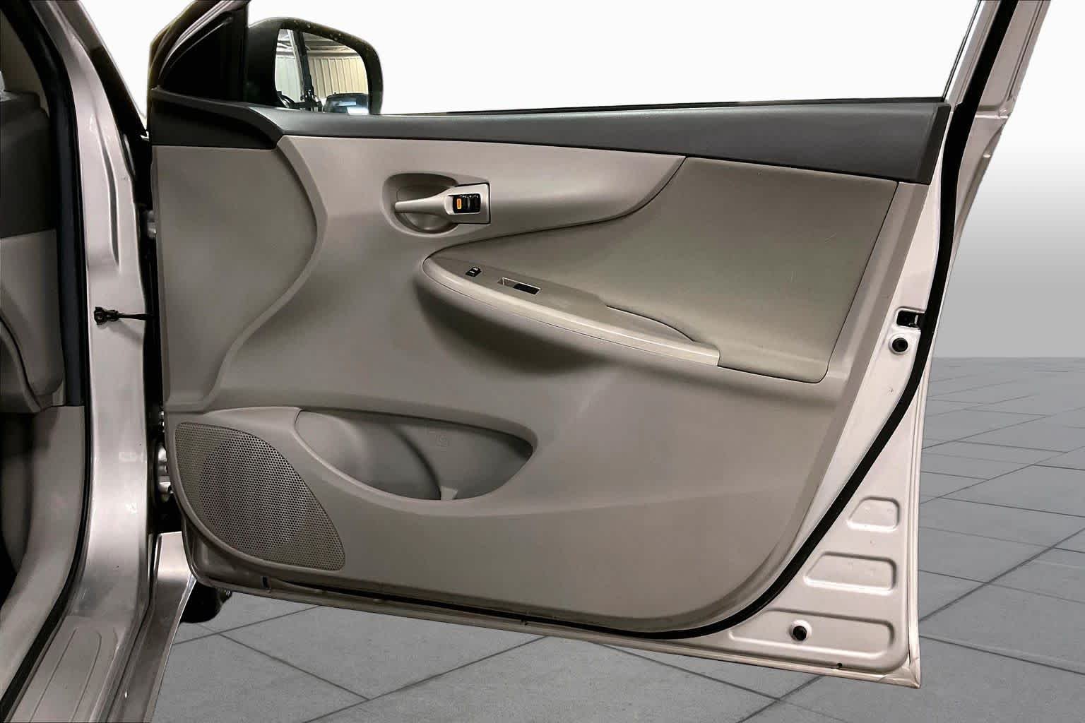 Used 2010 Classic Silver Metallic Toyota LE image 21