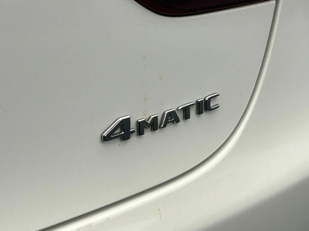 Used 2022 Diamond White Mercedes-Benz GLC 300 Coupe image 46