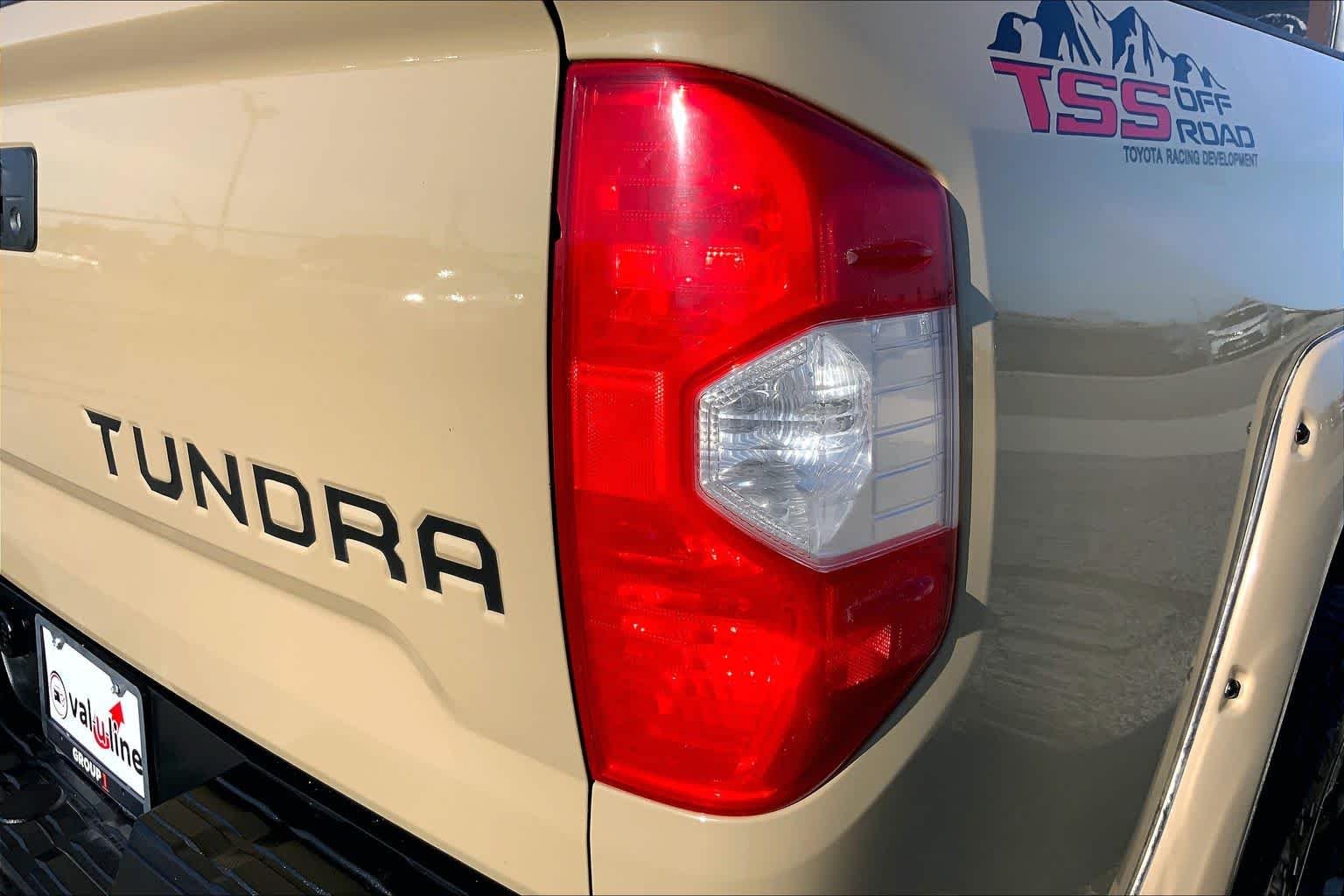 Used 2018 Quicksand Toyota SR5 image 29