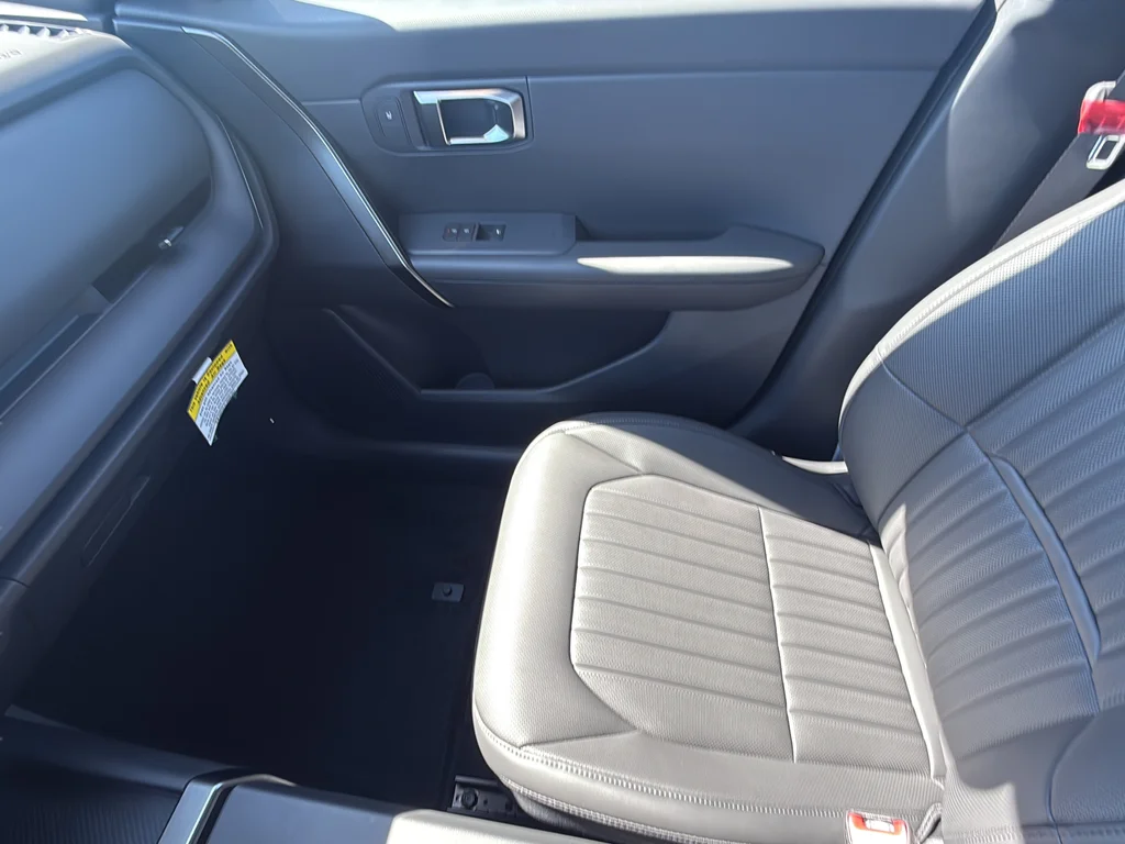 New 2027 Iceberg Green Kia X-Line S image 25