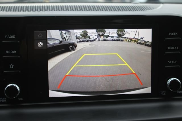 Used 2025 White Kia LX image 6