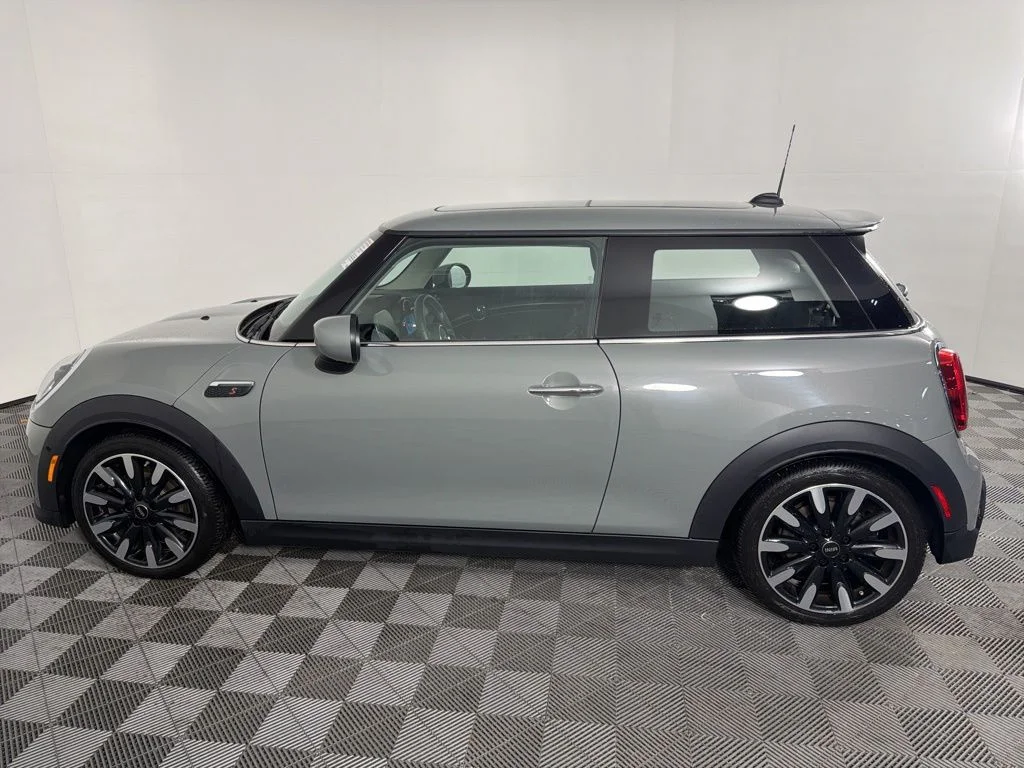 Used 2023 Gray MINI Signature image 8