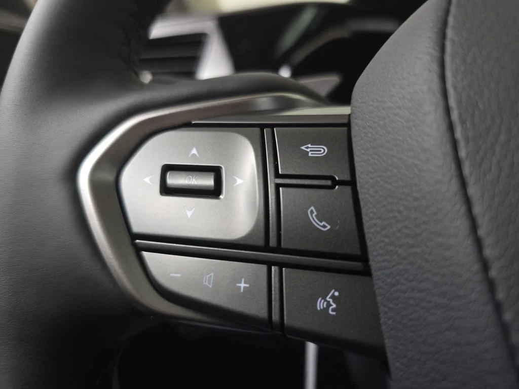 New 2026 Atomic Silver Lexus PREMIUM image 17