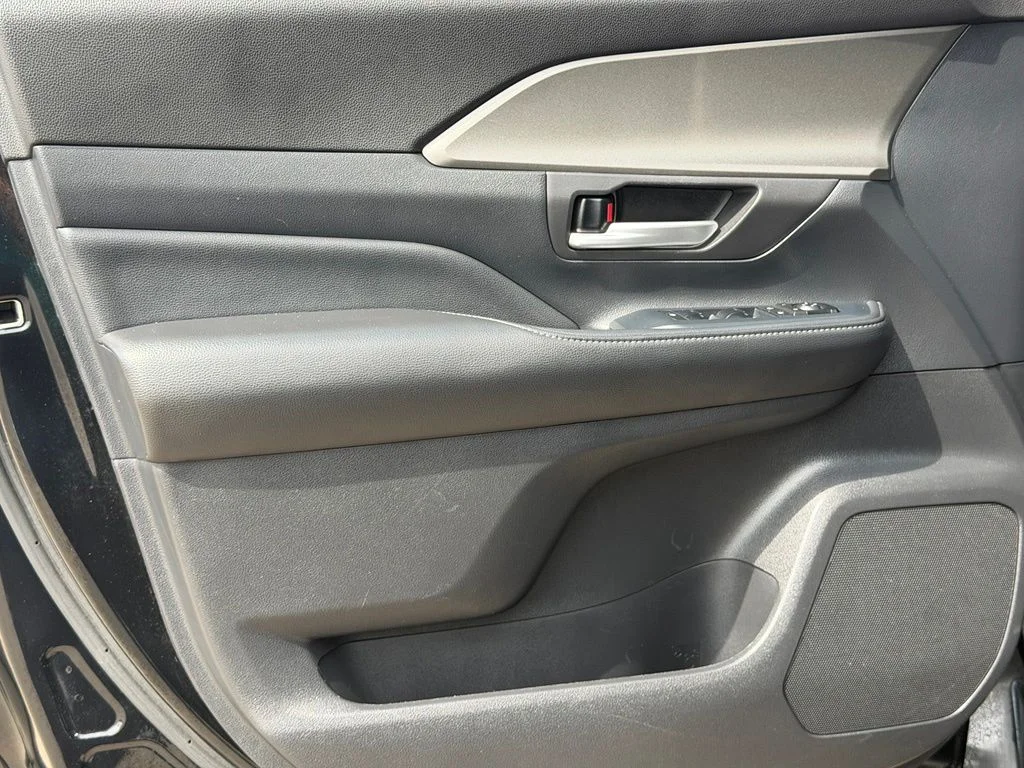 Used 2025 Black Toyota XLE image 23