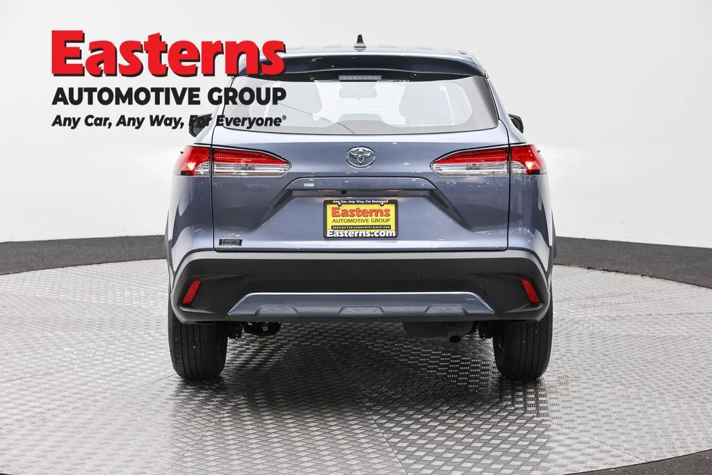 Used 2025 Gray Toyota L image 6